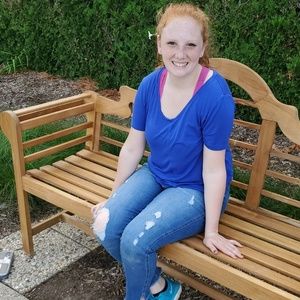 Meet your Posher, Emily